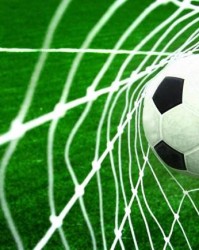  法兰克福双星闪耀照亮德甲争冠之路