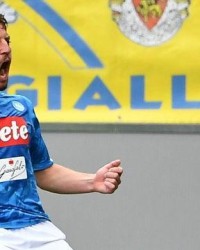  那不勒斯前锋线全面开花，波利塔诺替补建功锁定胜局  