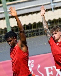 23, 罗马中场核心感染流感缺阵关键战  