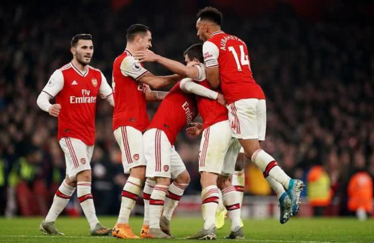  阿森纳连胜遭终结，西汉姆联客场顽强逼平  