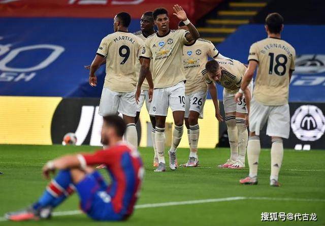  德甲末轮悬念丛生,欧冠资格争夺白热化  