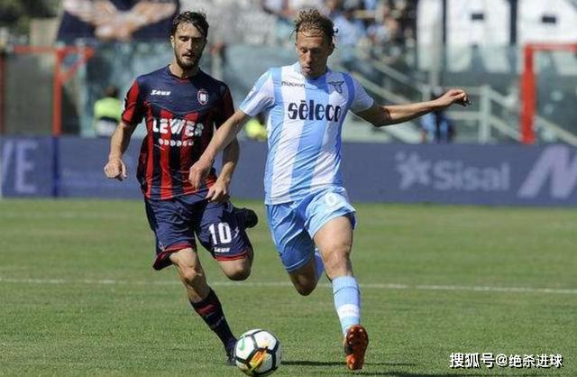 - 拉齐奥核心球员伤退，蓝鹰军团艰难守住平局