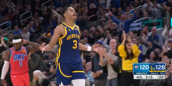  库里单场命中十二记三分，勇士狂屠雷霆创赛季最大分差