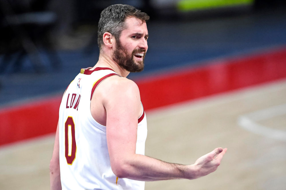  南特保级压力下爆发终结连败颓势取首胜